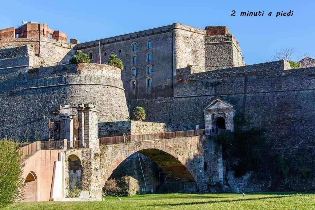 Вилла Appuntamento Al Porto Савона Экстерьер фото