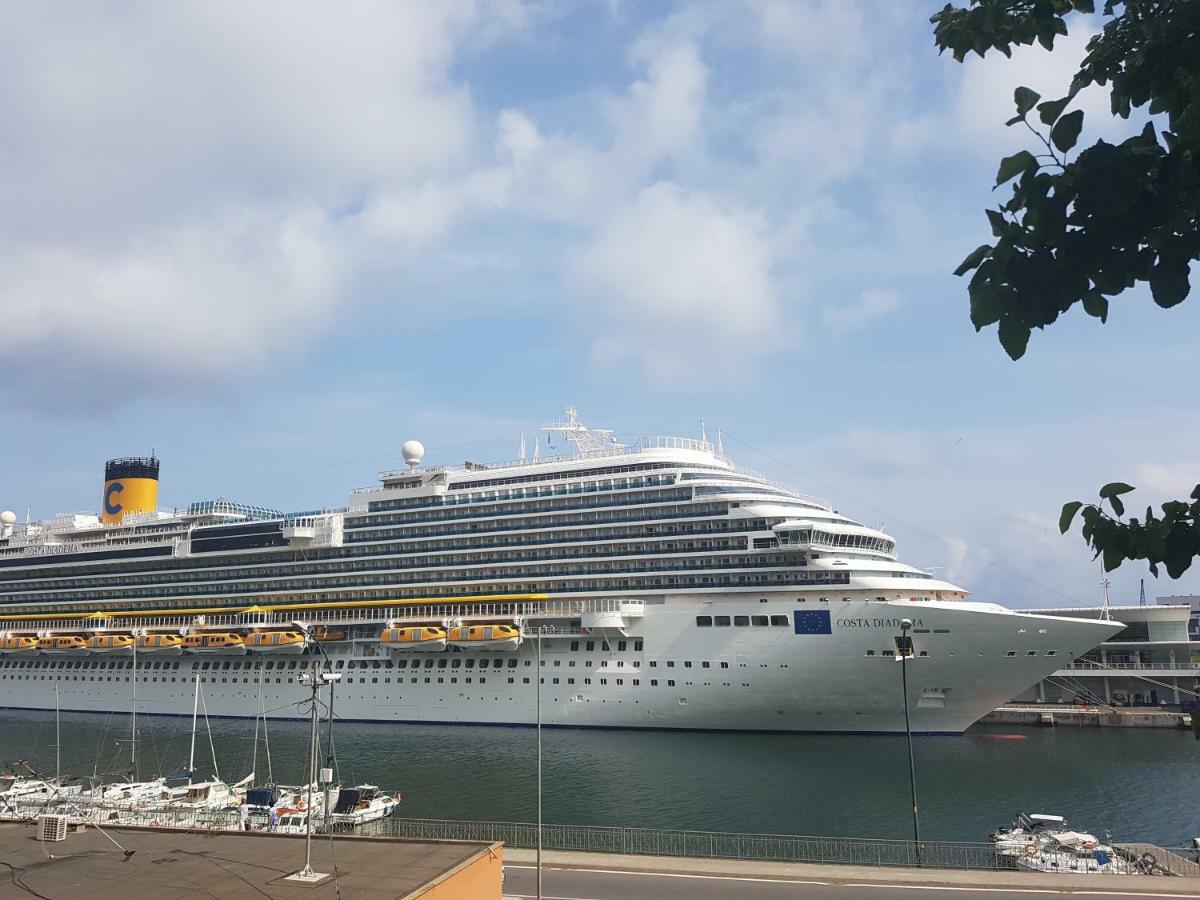 Вилла Appuntamento Al Porto Савона Экстерьер фото